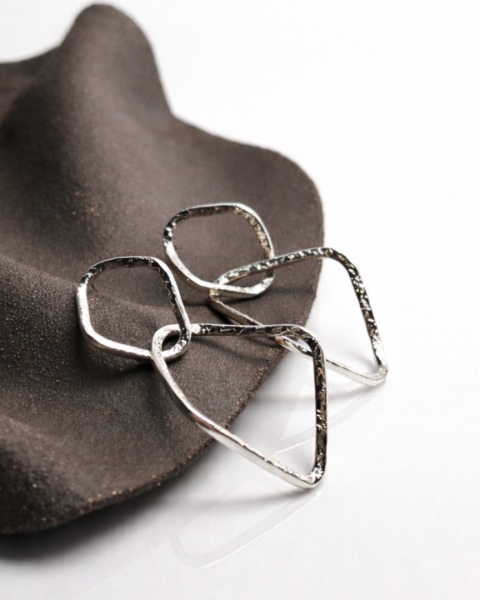 Kolczyki GlamArt. Gniecione Koła